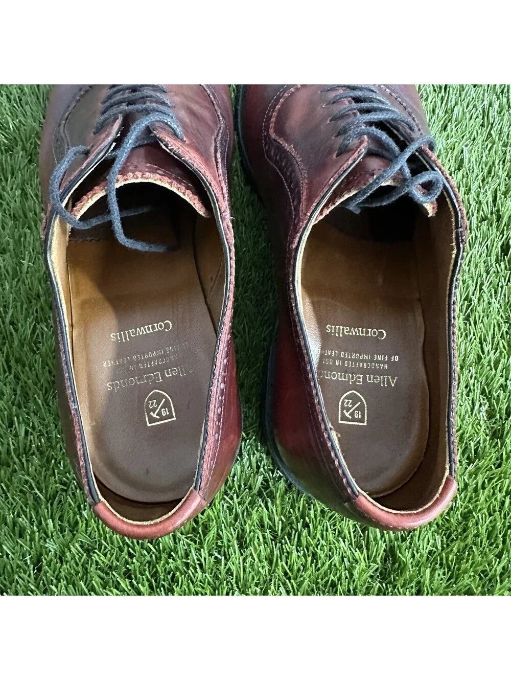 Allen Edmonds 9-D Cornwallis Burnished Cognac and Brown Mens Oxford Dress